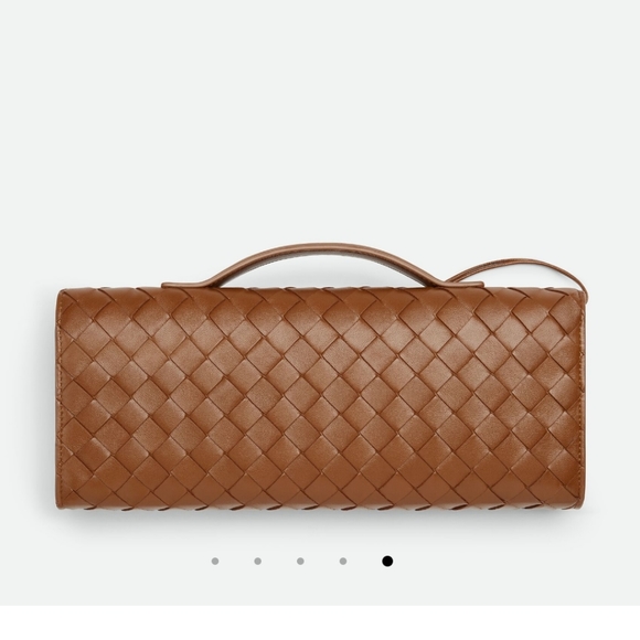 BOTTEGA VENETA ANDIAMO CLUTCH COGNAC COLOR - Picture 3 of 10